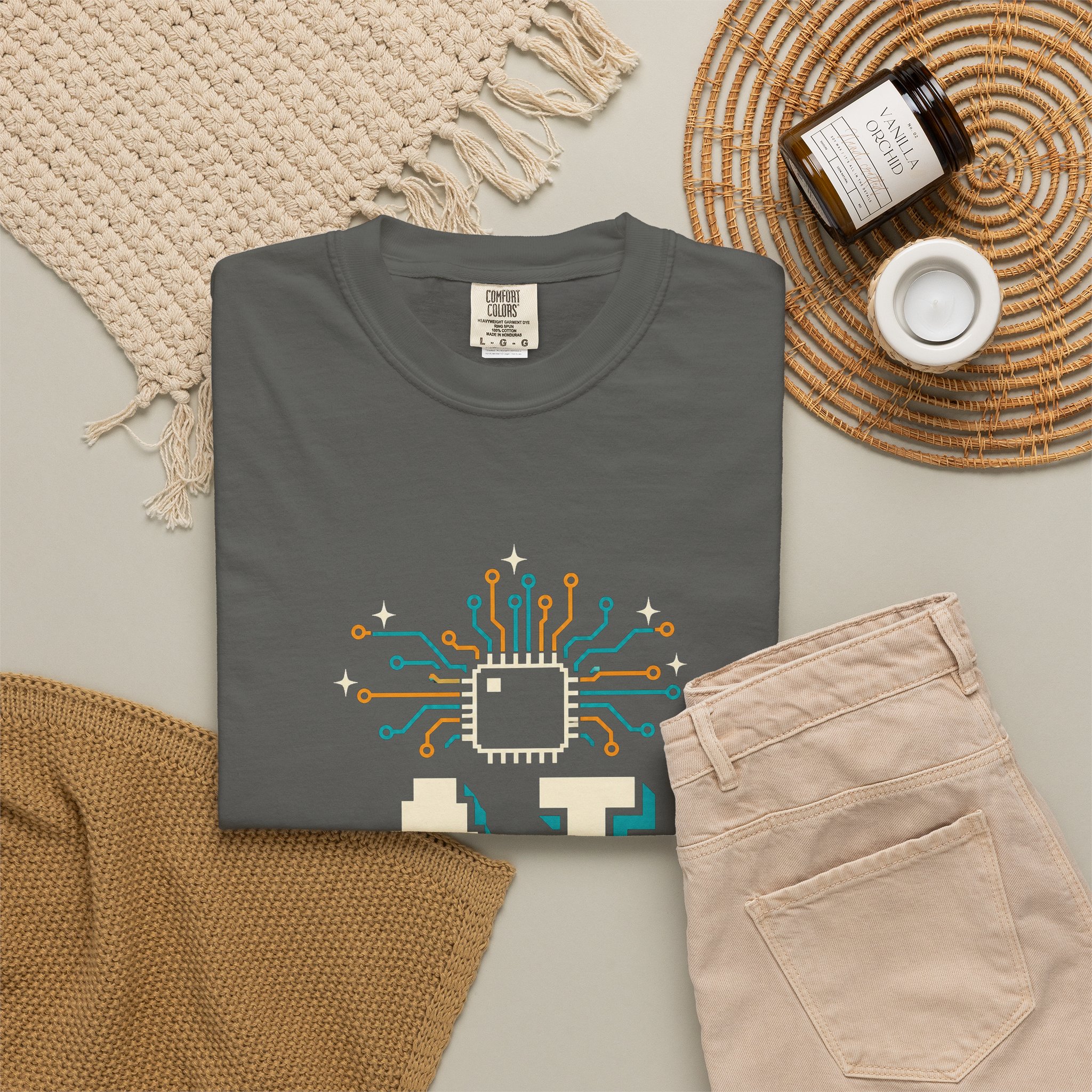 AI Magic Chip T-shirt in Pepper, folded 2