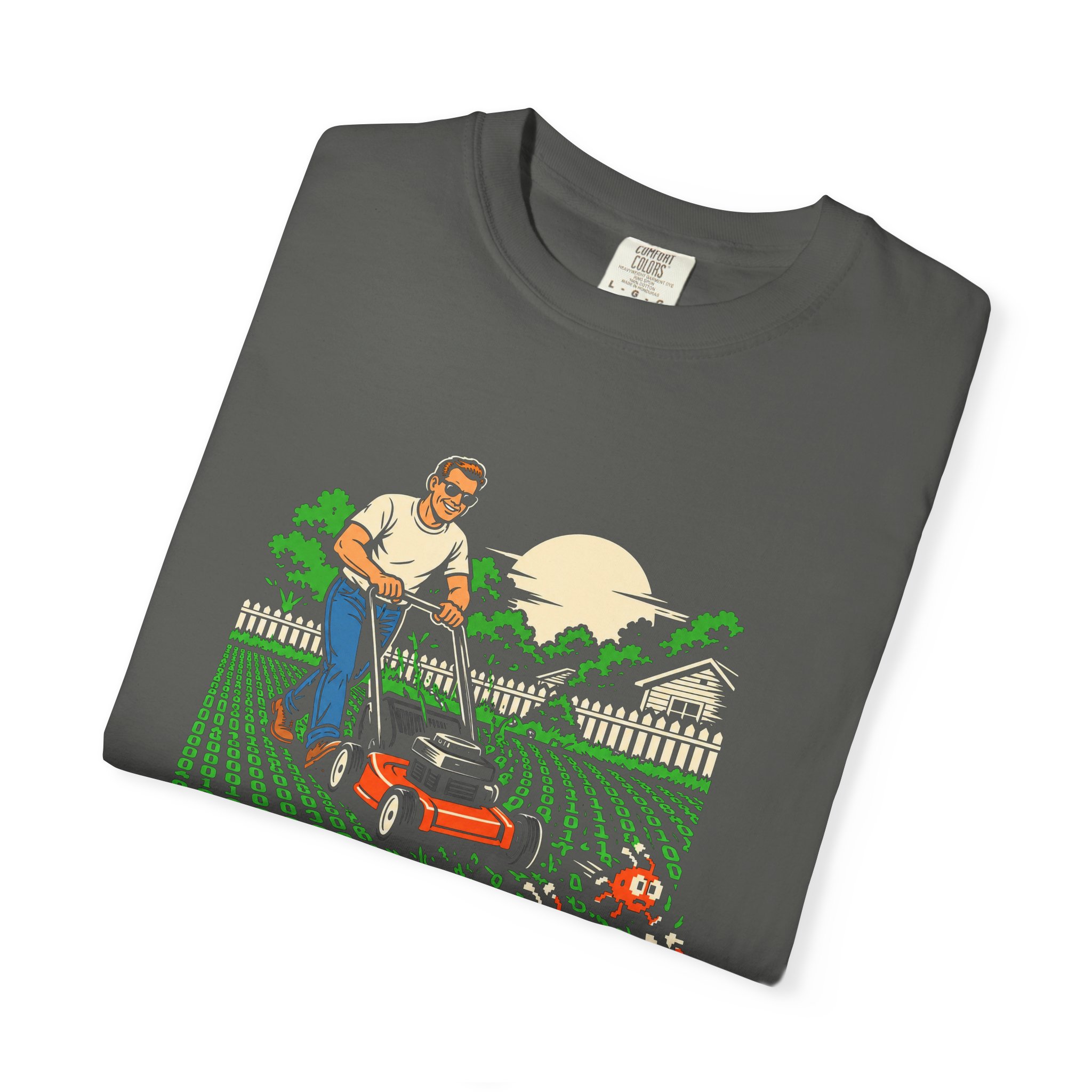 Bug-Free Backyard T-shirt in Pepper, folded